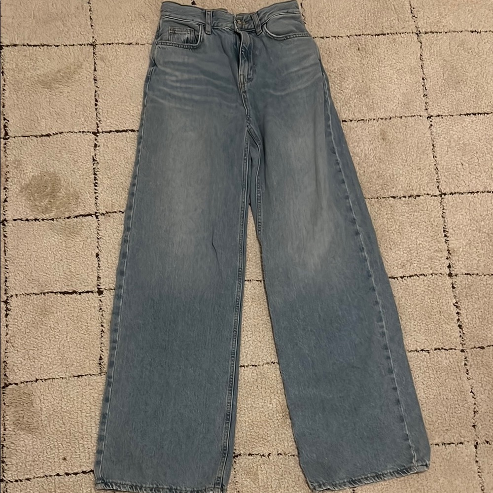 Zara jeans size 2